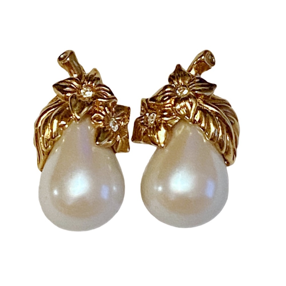 AVON Vintage Pear Pearl Gold Earrings